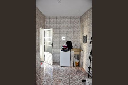 Casa para alugar com 2 quartos, 100m² em Jardim Santa Lucrecia, São Paulo
