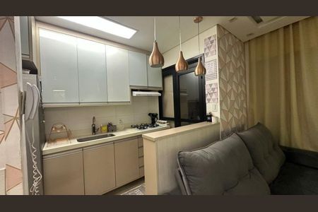 Foto 02 de apartamento à venda com 2 quartos, 62m² em Continental, Osasco