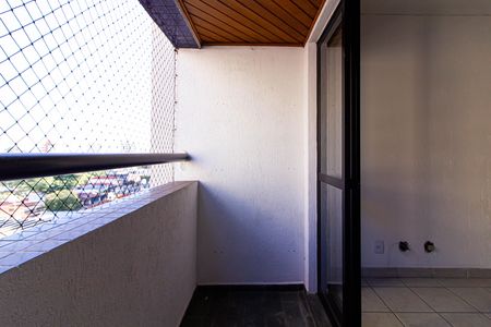 Apartamento para alugar com 72m², 2 quartos e 1 vaga Apartamento para alugar com 72m², 2 quartos e 1 vagaVaranda