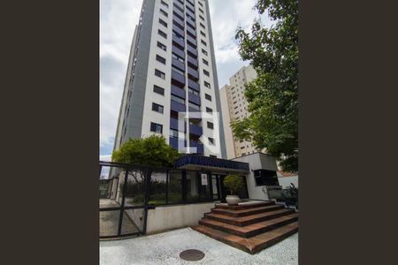 Apartamento para alugar com 72m², 2 quartos e 1 vaga Apartamento para alugar com 72m², 2 quartos e 1 vagaFachada