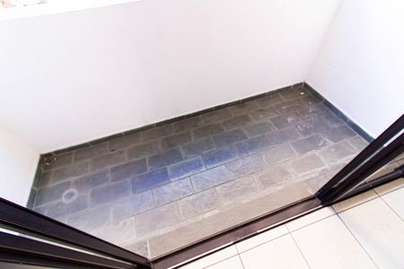 Apartamento para alugar com 72m², 2 quartos e 1 vaga Apartamento para alugar com 72m², 2 quartos e 1 vagaVaranda