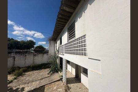 Casa para alugar com 453m², 5 quartos e 4 vagas