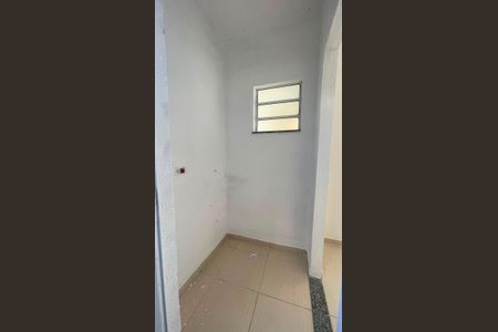 Área de Serviço de casa de condomínio para alugar com 2 quartos, 64m² em Aguassai, Cotia
