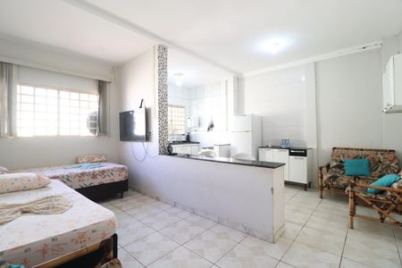 Casa para alugar com 2 quartos, 60m² em Santa Mônica, Uberlândia