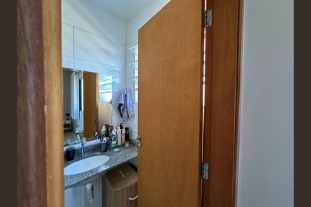 Apartamento para alugar com 145m², 3 quartos e 2 vagas Apartamento para alugar com 145m², 3 quartos e 2 vagasBanheiro da Suíte 1