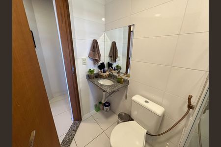 Apartamento para alugar com 145m², 3 quartos e 2 vagas Apartamento para alugar com 145m², 3 quartos e 2 vagasBanheiro Corredor