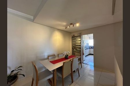 Apartamento para alugar com 145m², 3 quartos e 2 vagas Apartamento para alugar com 145m², 3 quartos e 2 vagasSala