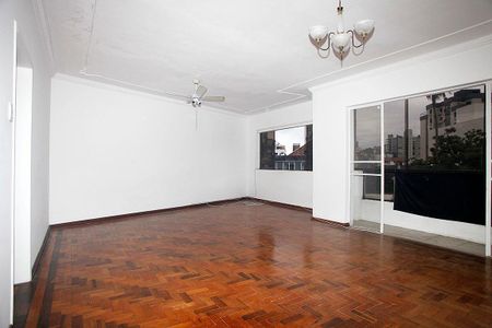 Sala de apartamento à venda com 4 quartos, 150m² em Petrópolis, Porto Alegre