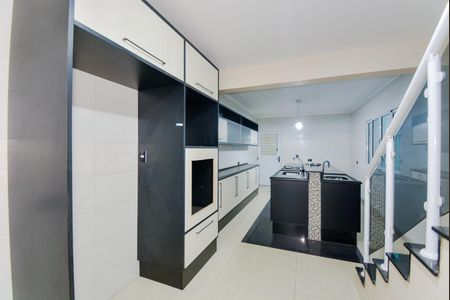 Casa para alugar com 210m², 4 quartos e 2 vagasCozinha