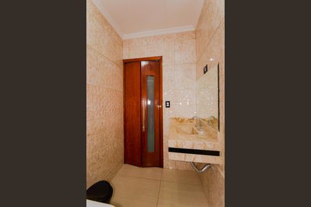 Casa para alugar com 210m², 4 quartos e 2 vagasBanheiro da Suíte