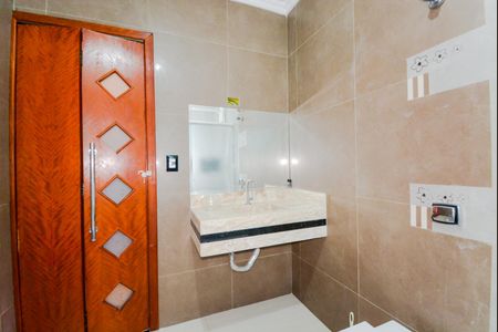 Casa para alugar com 210m², 4 quartos e 2 vagasBanheiro Social