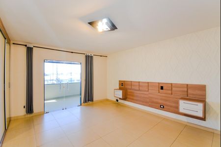 Casa para alugar com 210m², 4 quartos e 2 vagasQuarto 3 - Suíte