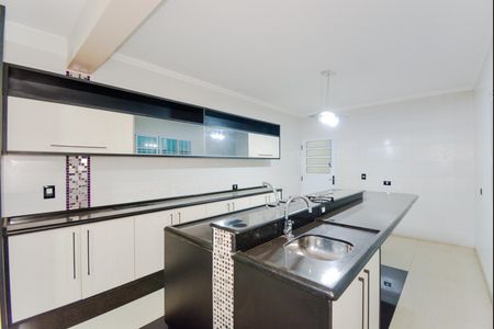 Casa para alugar com 210m², 4 quartos e 2 vagasCozinha