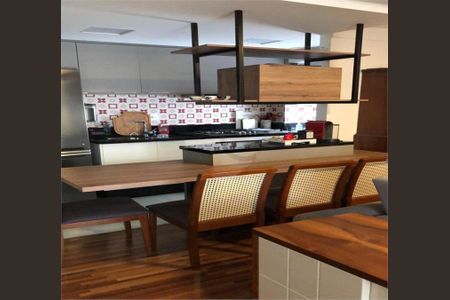 Apartamento à venda com 2 quartos, 65m² em Vila Uberabinha, São Paulo