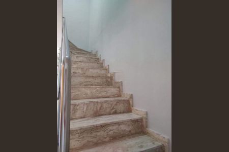Casa à venda com 109m², 3 quartos e 3 vagas