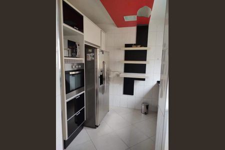Casa à venda com 109m², 3 quartos e 3 vagas