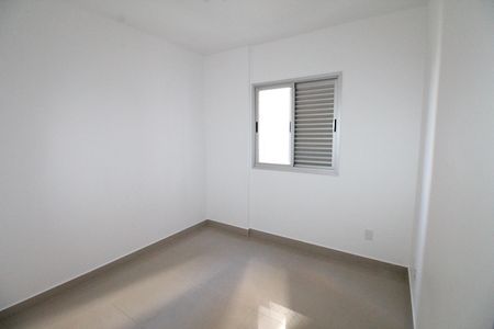 Apartamento para alugar com 78m², 2 quartos e 2 vagasQuarto
