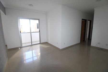 Apartamento para alugar com 78m², 2 quartos e 2 vagasSala