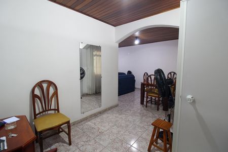 Casa à venda com 119m², 3 quartos e 3 vagasSala