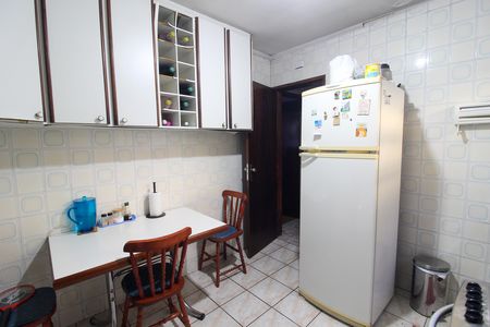 Casa à venda com 119m², 3 quartos e 3 vagasCozinha