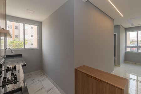Apartamento para alugar com 57m², 2 quartos e 1 vaga Apartamento para alugar com 57m², 2 quartos e 1 vagaCozinha e Área de Serviço