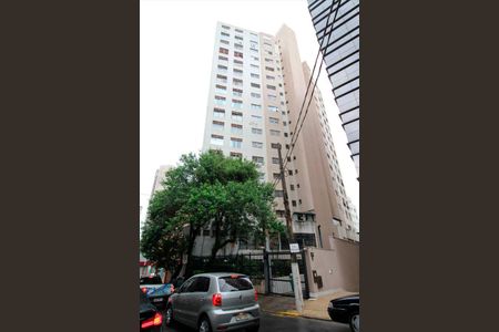 Apartamento à venda com 96m², 2 quartos e 1 vaga Apartamento à venda com 96m², 2 quartos e 1 vagaFachada
