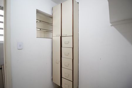Apartamento à venda com 96m², 2 quartos e 1 vaga Apartamento à venda com 96m², 2 quartos e 1 vagaQuarto de Serviço
