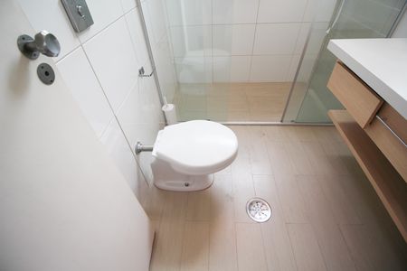 Apartamento à venda com 96m², 2 quartos e 1 vaga Apartamento à venda com 96m², 2 quartos e 1 vagaBanheiro