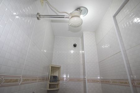 Apartamento à venda com 96m², 2 quartos e 1 vaga Apartamento à venda com 96m², 2 quartos e 1 vagaBanheiro de serviço