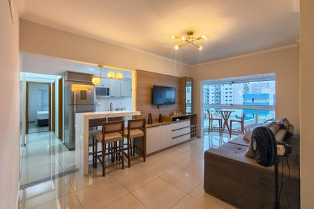 Sala de apartamento para alugar com 2 quartos, 77m² em Aviação, Praia Grande