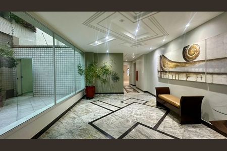Apartamento à venda com 100m², 3 quartos e 1 vaga Apartamento à venda com 100m², 3 quartos e 1 vagaHall social