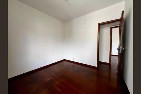 Quarto  de apartamento à venda com 3 quartos, 100m² em Serra, Belo Horizonte