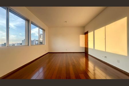 Sala  de apartamento à venda com 3 quartos, 100m² em Serra, Belo Horizonte