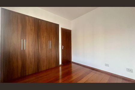 Quarto de apartamento à venda com 3 quartos, 100m² em Serra, Belo Horizonte