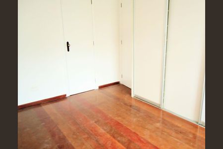 Quarto  de apartamento à venda com 3 quartos, 100m² em Serra, Belo Horizonte