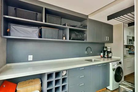 Apartamento à venda com 2 quartos, 72m² em Pompeia, São Paulo
