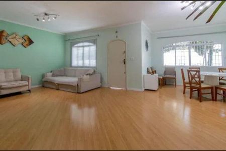 Casa à venda com 300m², 4 quartos e 6 vagas