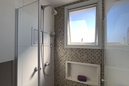 Apartamento para alugar com 100m², 2 quartos e 2 vagas Apartamento para alugar com 100m², 2 quartos e 2 vagasBanheiro