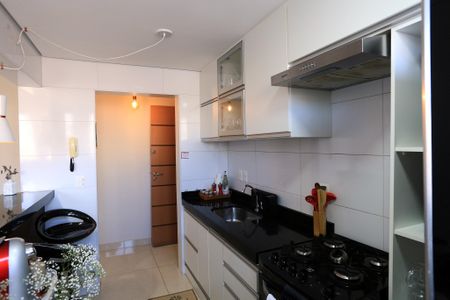Apartamento à venda com 58m², 2 quartos e 2 vagas Apartamento à venda com 58m², 2 quartos e 2 vagasCozinha e Área de Serviço