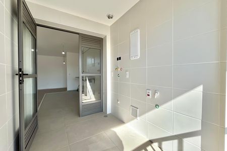 Apartamento à venda com 106m², 3 quartos e 2 vagas Apartamento à venda com 106m², 3 quartos e 2 vagasÁrea de Serviço