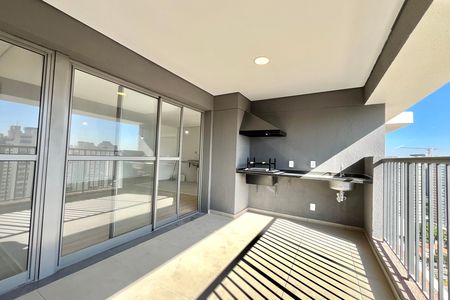 Apartamento à venda com 106m², 3 quartos e 2 vagas Apartamento à venda com 106m², 3 quartos e 2 vagasVaranda