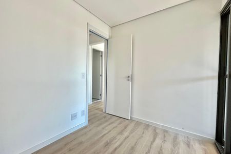 Apartamento à venda com 106m², 3 quartos e 2 vagas Apartamento à venda com 106m², 3 quartos e 2 vagasQuarto 3