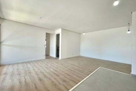 Apartamento à venda com 106m², 3 quartos e 2 vagas Apartamento à venda com 106m², 3 quartos e 2 vagasSala