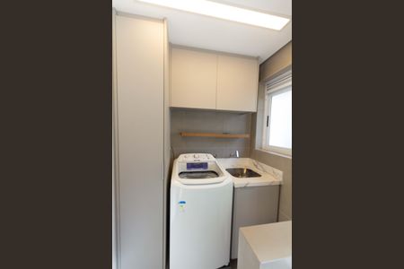 Apartamento à venda com 76m², 2 quartos e 2 vagas Apartamento à venda com 76m², 2 quartos e 2 vagasÁrea de Serviço