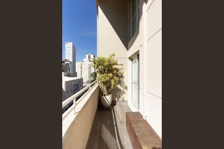 Varanda de apartamento à venda com 2 quartos, 76m² em Itaim Bibi, São Paulo
