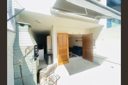 Casa à venda com 3 quartos, 120m² em Vila Madalena, São Paulo