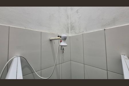 Casa para alugar com 110m², 2 quartos e sem vagaBanheiro da suíte 