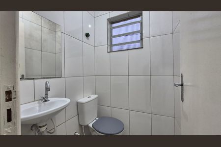 Casa para alugar com 110m², 2 quartos e sem vagaBanheiro 