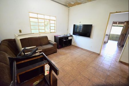 Casa à venda com 200m², 3 quartos e 3 vagas