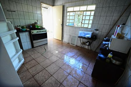 Casa à venda com 200m², 3 quartos e 3 vagas